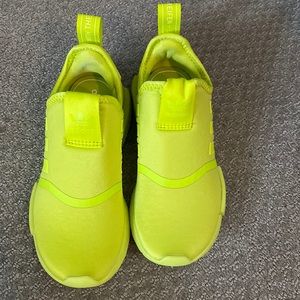 NWT NMD 360 kids size 13 yellow/yellow never worn